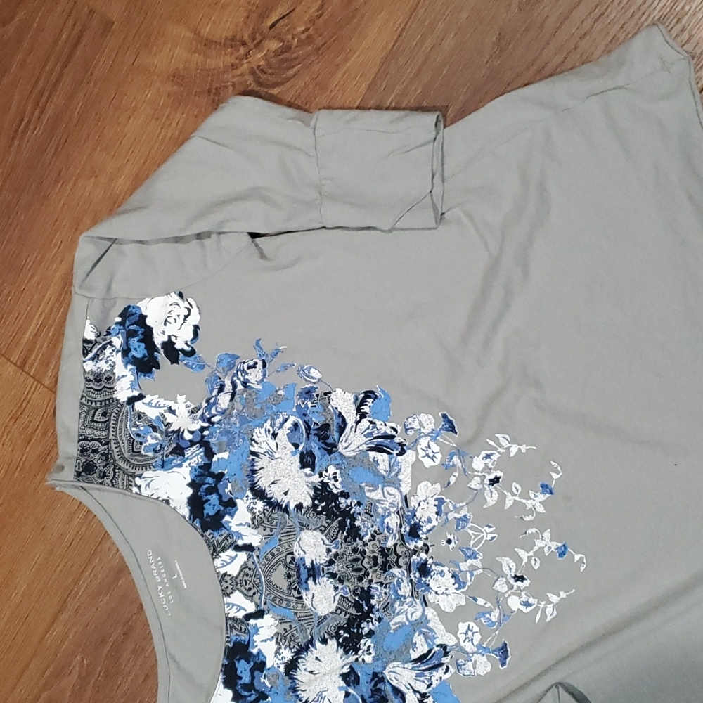 LUCKY BRAND tshirt. #3946 - Picture 4 of 7